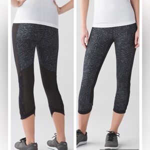 Lululemon Var-City Crop Leggings Mid-Rise Samba Snake Battleship Black (6)